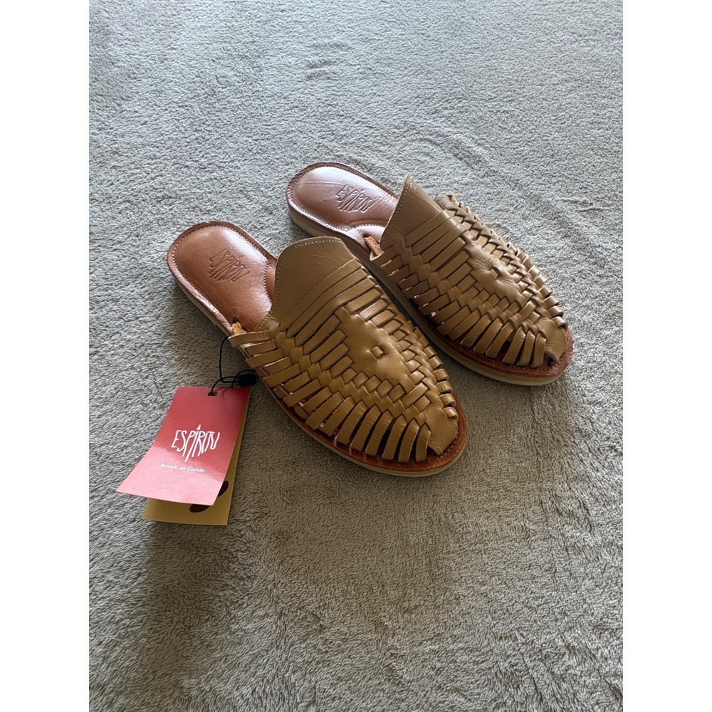 NWT Espiritu Womens Tan Leather Woven Huarache Mules Slip On Sandals Size 9